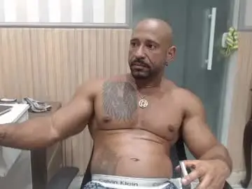 Chaturbate Live Sex Cam of hebertgomes