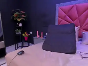 Chaturbate Free Porn Cam of mia_milff