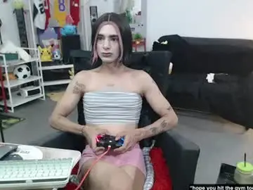 Chaturbate Live Sex Cam of pgunpewpew