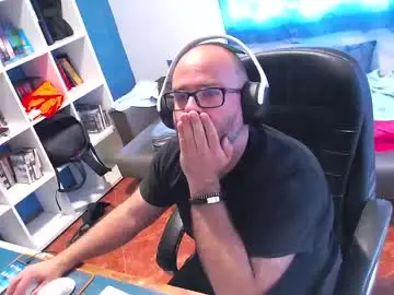 Chaturbate Live Sex of ravingr3d3