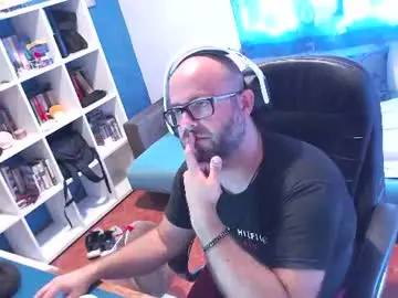 Chaturbate Live Sex of ravingr3d3