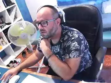 Chaturbate Adult Webcams of ravingr3d3