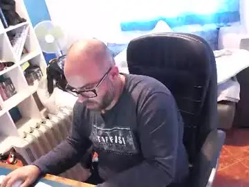Chaturbate Best live sex cam show of ravingr3d3