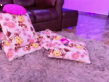 Chaturbate Adult Video Chat of lara_giraldo