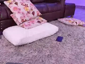 Chaturbate Free Live Porn of lara_giraldo