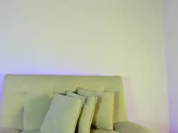 Chaturbate Live Sex Cam of yake_elizabeth