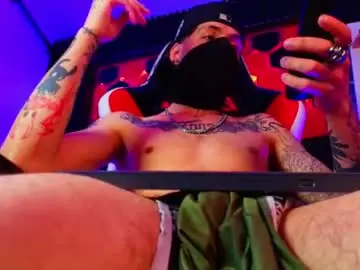Chaturbate Live Sex Cam of black_sshadow