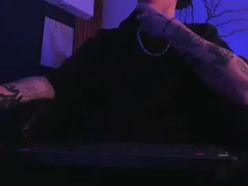 Chaturbate Free Porn Cam of black_sshadow