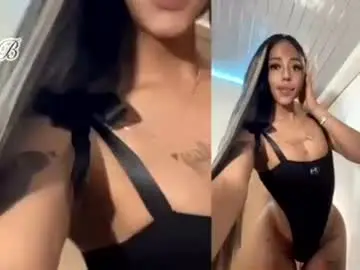 Chaturbate Live Sex Cam of clermontt