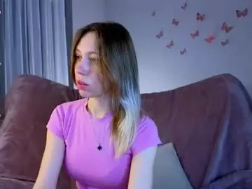 Chaturbate Live Sex Cam of lunariabliss