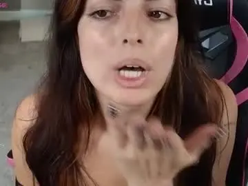 Chaturbate Sex Cam of princesselysia99