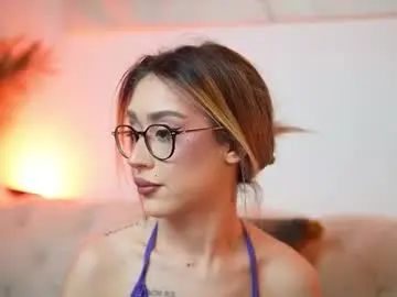 Chaturbate Nude Webcam of aileenaxa