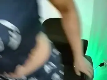 Chaturbate Live Sex Cam of alixxx_culombia