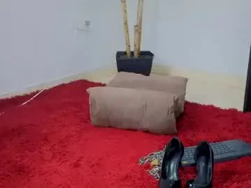 Chaturbate Free Live Porn of marianaluquez