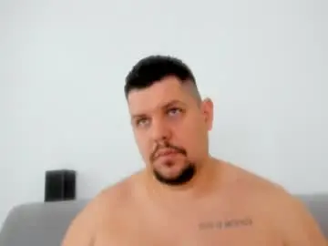 Chaturbate Sex Cam of famousboy1