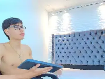 Chaturbate Nude Webcam of lenny_knox2