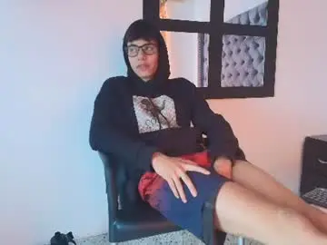 Chaturbate Watch Live Sex Cams of lenny_knox2