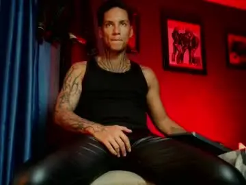 Chaturbate Adult Webcam of leonnardojaramillo