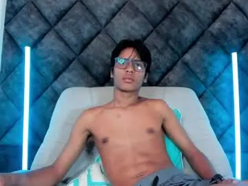 Chaturbate Live Sex Cam of liamkron