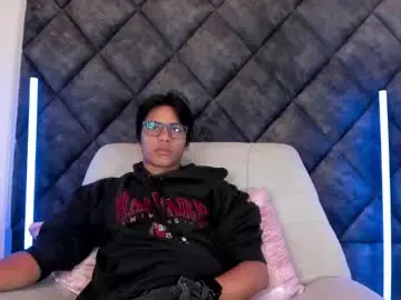 Chaturbate Nude Webcam of liamkron