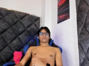 Chaturbate Nude Webcam of liamkron