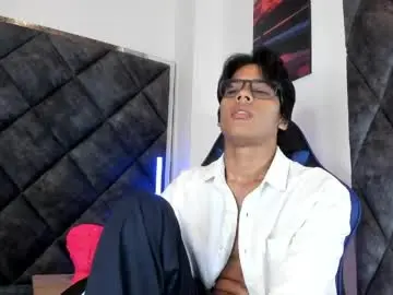 Chaturbate Nude Webcam of liamkron
