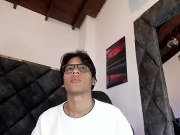 Chaturbate Live Sex of liamkron