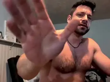 Chaturbate Live Porn of pizza_biceps