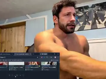 Chaturbate Nude Webcam of pizza_biceps