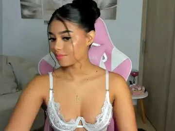 Chaturbate Live Sex of hailey_florez