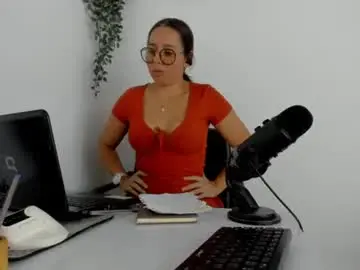 Chaturbate Nude Webcam of isabella_sweett_