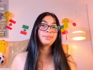 Chaturbate Watch Live Sex Cams of laurenn_smitth