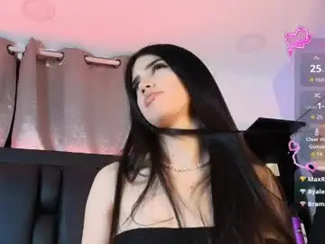 Chaturbate Live Sex Cam of sararoy_
