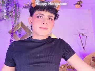 Chaturbate Live Porn of latinofemboy_hung