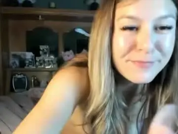 Chaturbate Nude Webcam of mariahpinkkitty