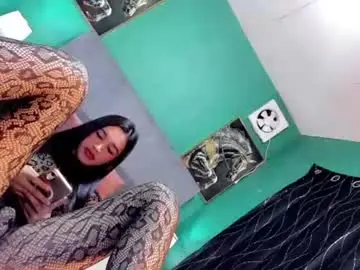Chaturbate Free Porn Cam of _juicylexie_