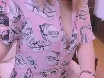 Chaturbate Live Sex Cam of kelly_baby2005