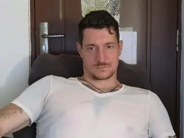 Chaturbate Adult Webcam of tattooedhunk_