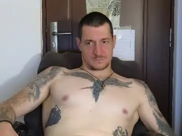 Chaturbate Best live sex cam show of tattooedhunk_