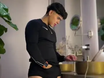 Chaturbate Live Sex Cam of scott_flintt