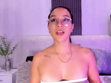 Chaturbate Sex Cam of zoee_martins_