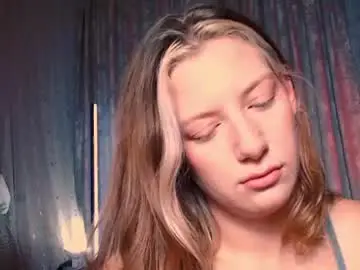 Chaturbate Watch Live Sex Cams of earn_my_lilly