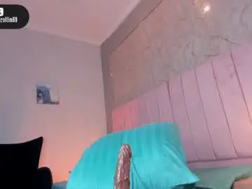 Chaturbate Nude Webcam of hillarycollins