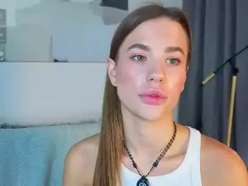 Chaturbate Live Sex Cam of quennacindy