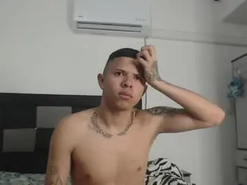 Chaturbate Adult Webcam of steven_boy98