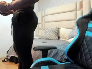 Chaturbate Live Sex Cam of denzel_koose