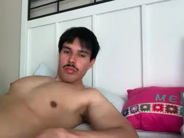 Chaturbate Free Porn Cam of infamouslucas