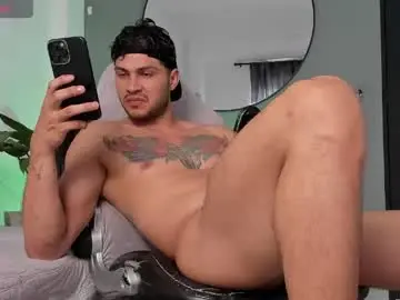 Chaturbate Sex Chat of camilohotxx__