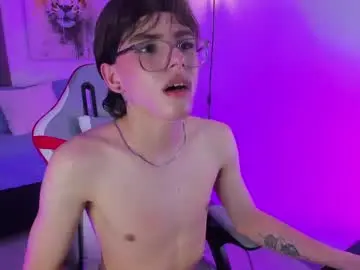 Chaturbate Live Porn of eliot_winslow