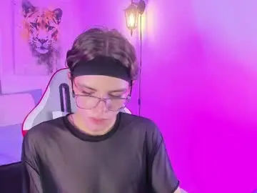 Chaturbate Nude Webcam of eliot_winslow